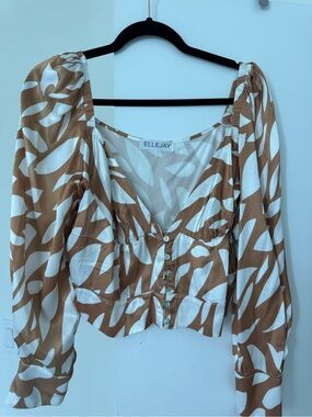 ELLEJAY Brown & White Printed Puff-Sleeve Blouse